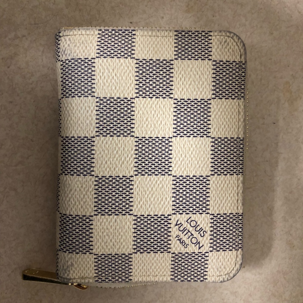 Louis Vuitton Zip Wallet